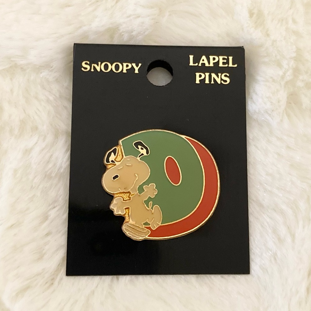 SUPER RARE 1958 Snoopy Monogram “D” Lapel Pin